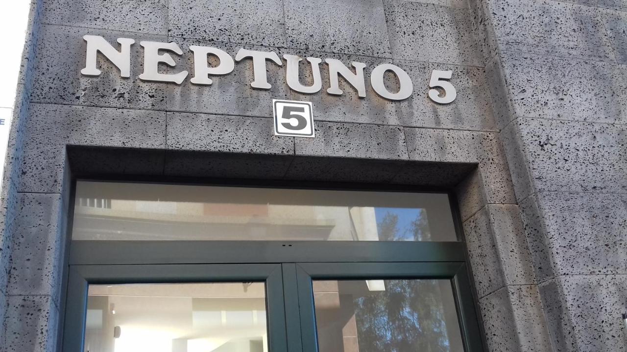 Neptuno Rooms Аресифе Екстериор снимка